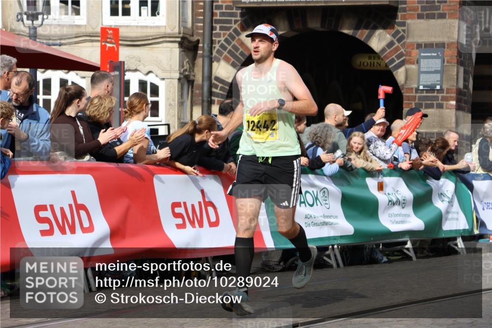 13.09.2026 - 21. swb-Marathon Bremen Strokosch-Dieckow http://msf.ph/oto/10289024 13.09.2026 10:41:40 Ziel 11077, 11944, 12442, 13520, 10341, 10972, 11426, 11527, 12246, 12468 meine-sportfotos.de