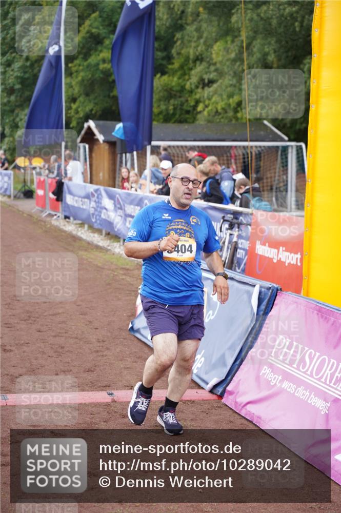 13.09.2026 - Airport Race Dennis Weichert http://msf.ph/oto/10289042 13.09.2026 10:30:34 Ziel 4076, 5075, 5266, 5341, 5349, 5404, 5419 meine-sportfotos.de