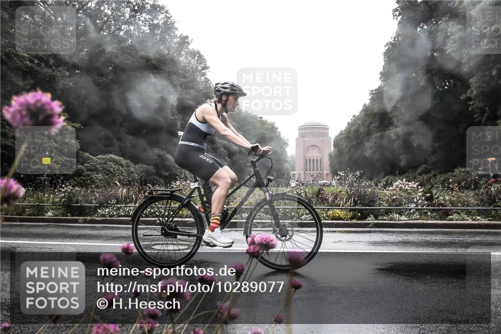 13.09.2026 - Stadtparktriathlon H.Heesch http://msf.ph/oto/10289077 13.09.2026 12:51:08 Radfahren 1097, 1113, 1141, 1167, 1216, 1295 meine-sportfotos.de