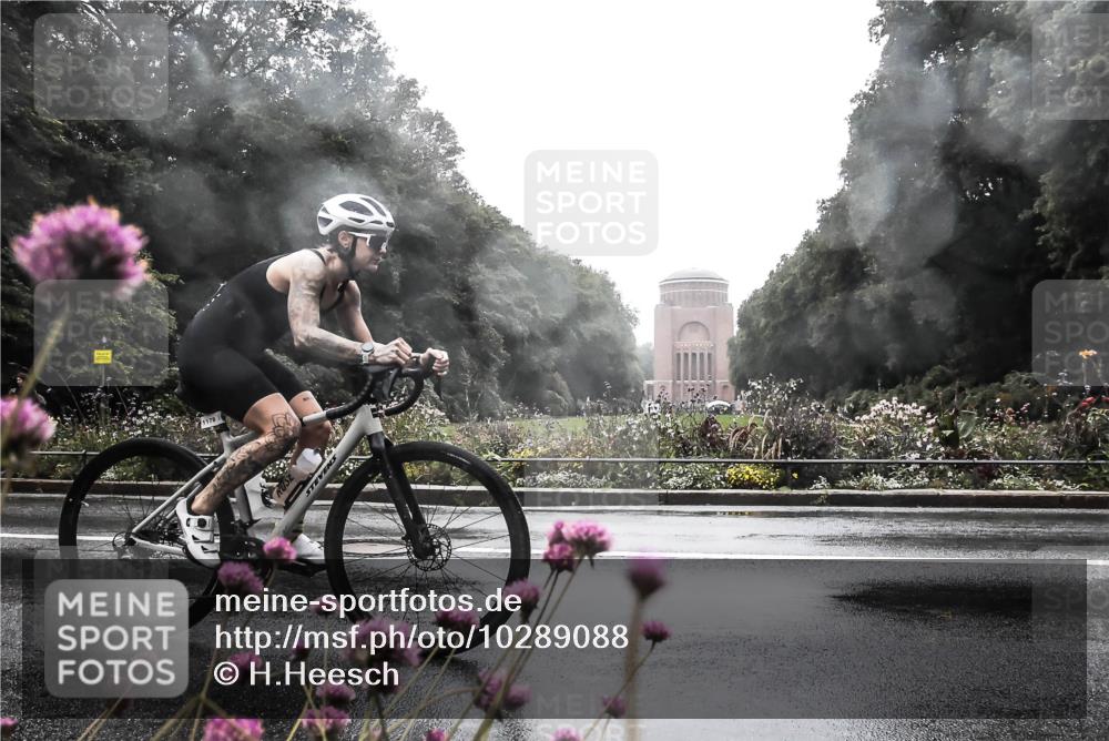 13.09.2026 - Stadtparktriathlon H.Heesch http://msf.ph/oto/10289088 13.09.2026 12:51:22 Radfahren 1178, 1303 meine-sportfotos.de
