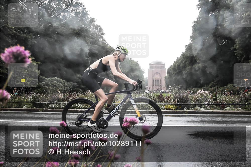 13.09.2026 - Stadtparktriathlon H.Heesch http://msf.ph/oto/10289111 13.09.2026 12:51:33 Radfahren 1073, 1077, 1117, 1239, 1278 meine-sportfotos.de