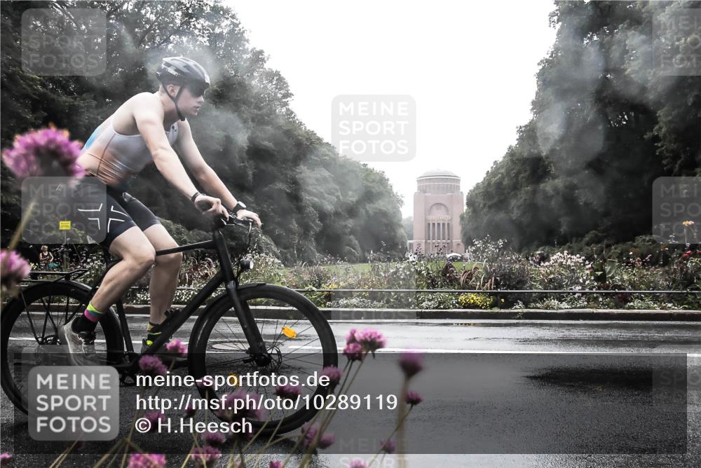13.09.2026 - Stadtparktriathlon H.Heesch http://msf.ph/oto/10289119 13.09.2026 12:51:39 Radfahren 1277 meine-sportfotos.de