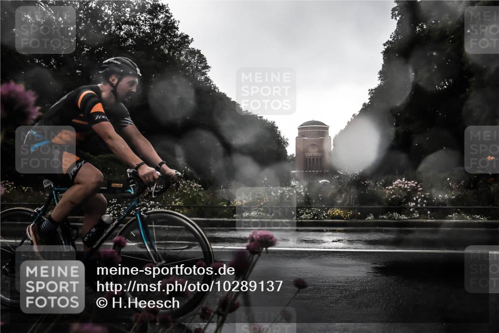 13.09.2026 - Stadtparktriathlon H.Heesch http://msf.ph/oto/10289137 13.09.2026 11:41:21 Radfahren 658, 934 meine-sportfotos.de