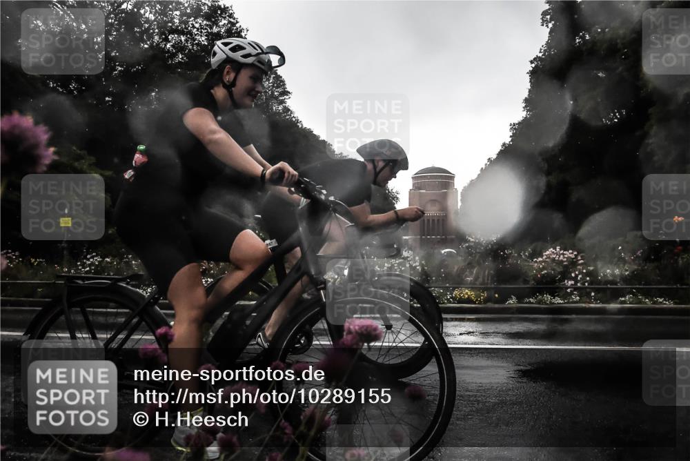 13.09.2026 - Stadtparktriathlon H.Heesch http://msf.ph/oto/10289155 13.09.2026 11:41:34 Radfahren 715, 897, 1800 meine-sportfotos.de