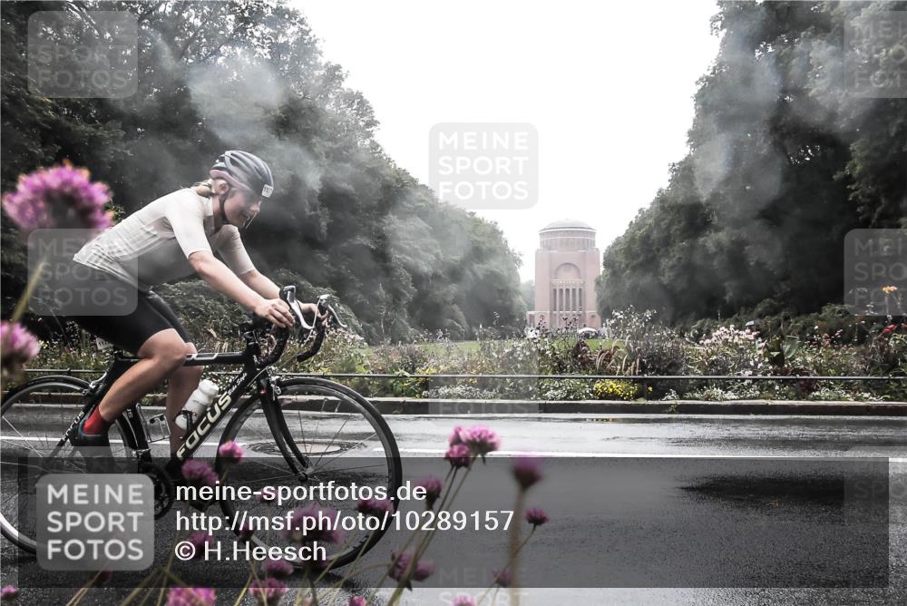 13.09.2026 - Stadtparktriathlon H.Heesch http://msf.ph/oto/10289157 13.09.2026 12:51:53 Radfahren 1173 meine-sportfotos.de