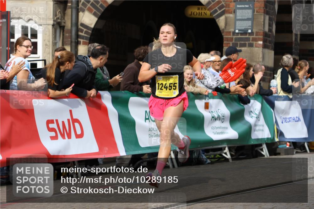 13.09.2026 - 21. swb-Marathon Bremen Strokosch-Dieckow http://msf.ph/oto/10289185 13.09.2026 10:41:47 Ziel 11628, 11944, 12442, 13520, 13600, 12468, 13621 meine-sportfotos.de