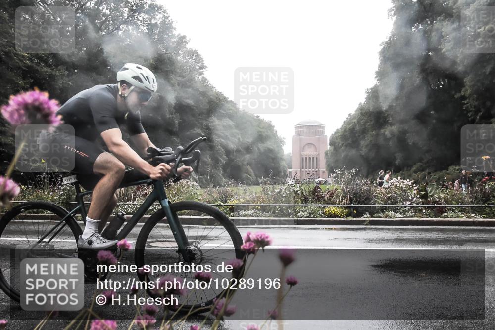 13.09.2026 - Stadtparktriathlon H.Heesch http://msf.ph/oto/10289196 13.09.2026 12:52:20 Radfahren 1221, 1270, 1307 meine-sportfotos.de