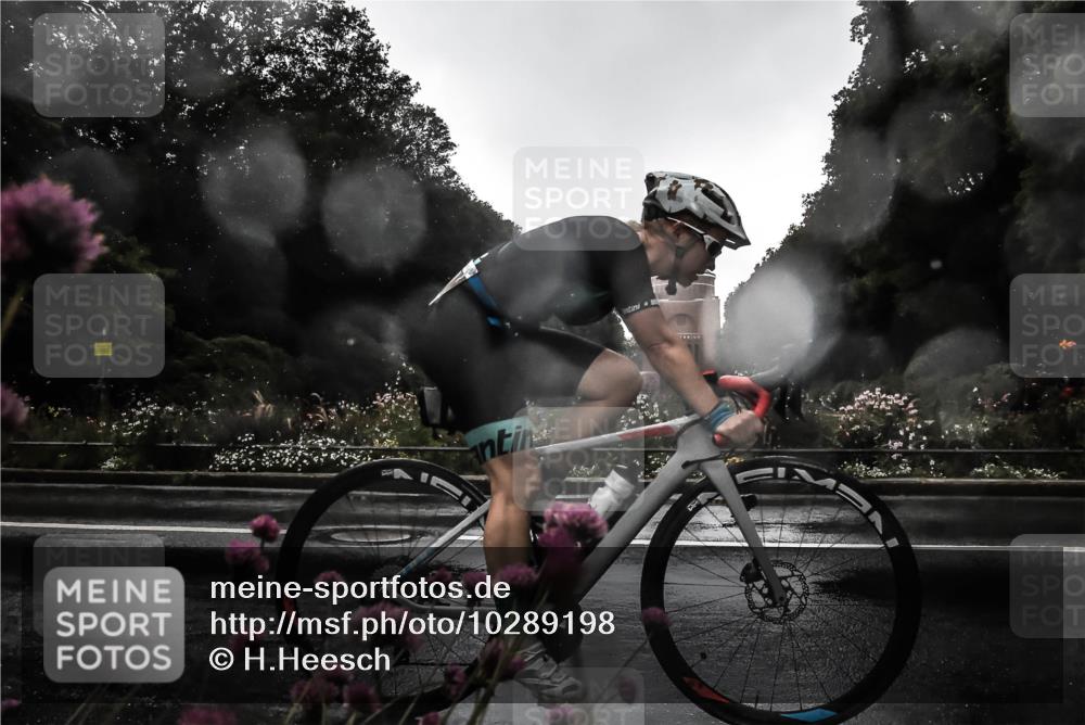 13.09.2026 - Stadtparktriathlon H.Heesch http://msf.ph/oto/10289198 13.09.2026 11:42:06 Radfahren 771, 814, 820, 927 meine-sportfotos.de