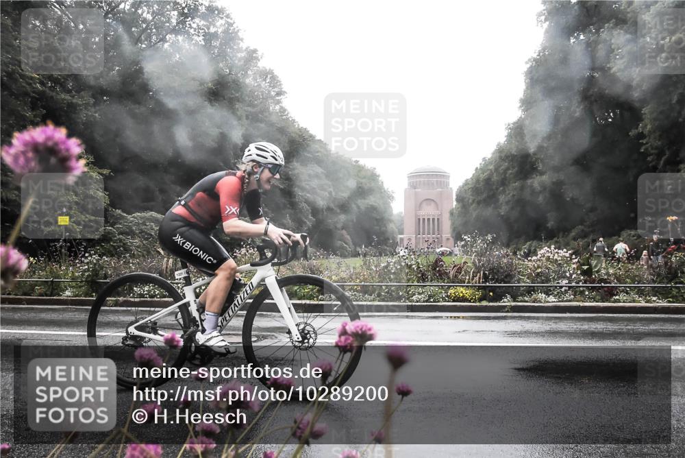 13.09.2026 - Stadtparktriathlon H.Heesch http://msf.ph/oto/10289200 13.09.2026 12:52:22 Radfahren 1104, 1221, 1233, 1247, 1270, 1302, 1307 meine-sportfotos.de