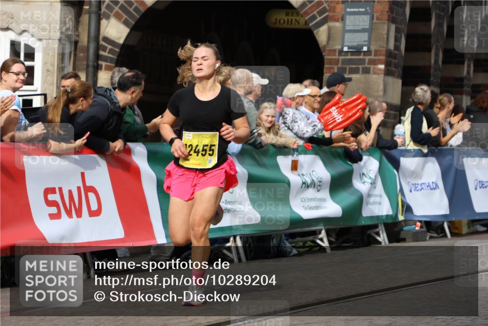 13.09.2026 - 21. swb-Marathon Bremen Strokosch-Dieckow http://msf.ph/oto/10289204 13.09.2026 10:41:47 Ziel 11628, 11944, 12442, 13520, 13600, 12468, 13621 meine-sportfotos.de
