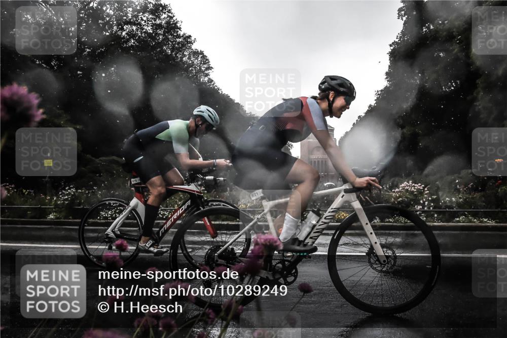 13.09.2026 - Stadtparktriathlon H.Heesch http://msf.ph/oto/10289249 13.09.2026 11:42:32 Radfahren 722, 821, 862, 878, 879, 920 meine-sportfotos.de