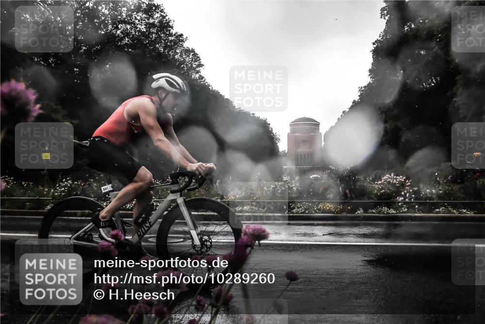 13.09.2026 - Stadtparktriathlon H.Heesch http://msf.ph/oto/10289260 13.09.2026 11:42:37 Radfahren 920, 941 meine-sportfotos.de