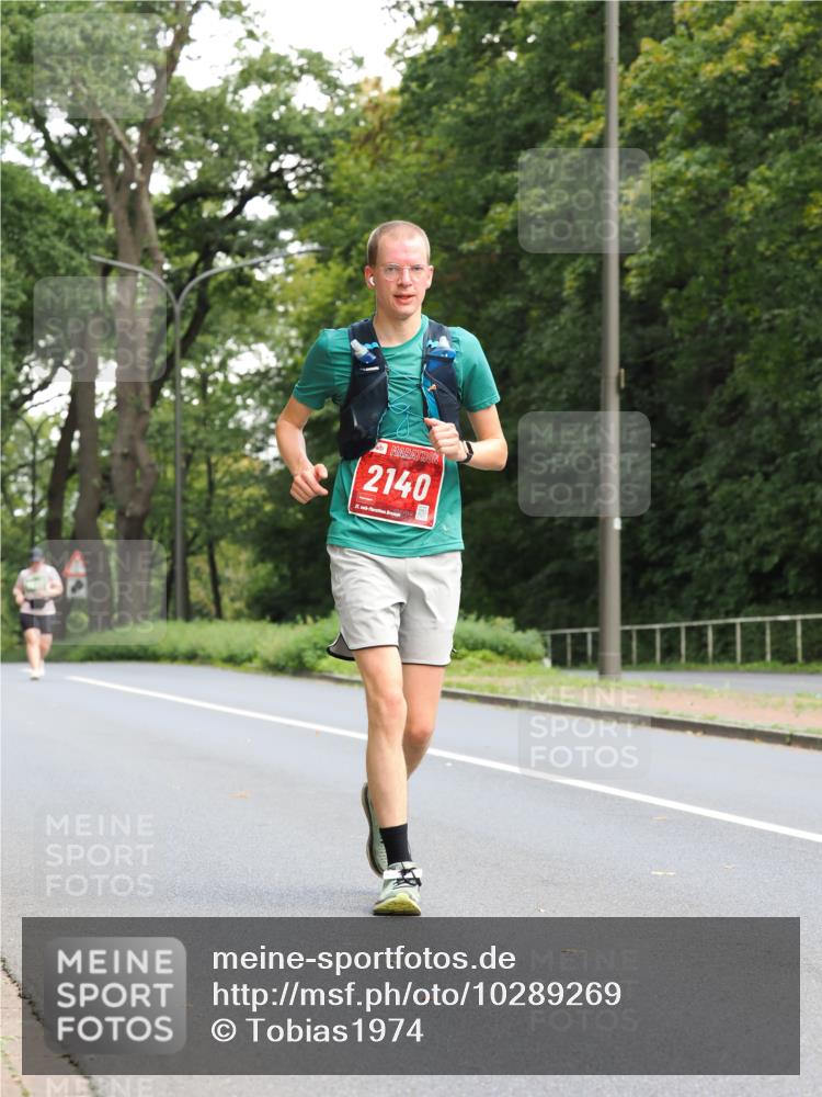 13.09.2026 - 21. swb-Marathon Bremen TobiasT http://msf.ph/oto/10289269 13.09.2026 12:27:44 Laufen 2140, 21 meine-sportfotos.de