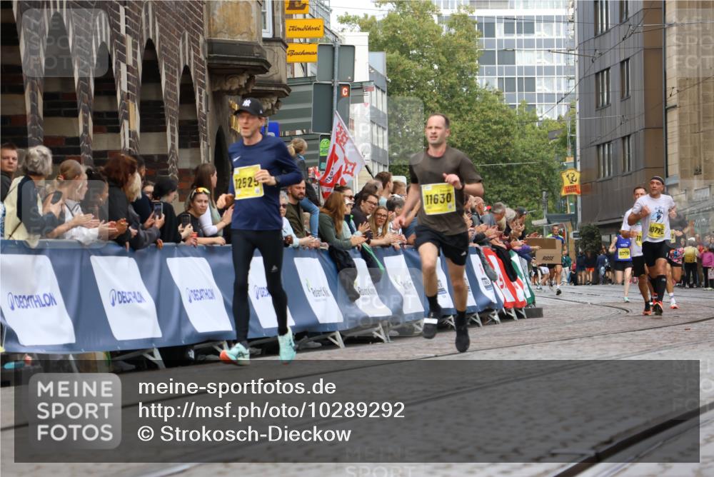 13.09.2026 - 21. swb-Marathon Bremen Strokosch-Dieckow http://msf.ph/oto/10289292 13.09.2026 10:42:29 Ziel 11895, 12426, 13585, 13621, 10312, 10816, 11779, 12281 meine-sportfotos.de