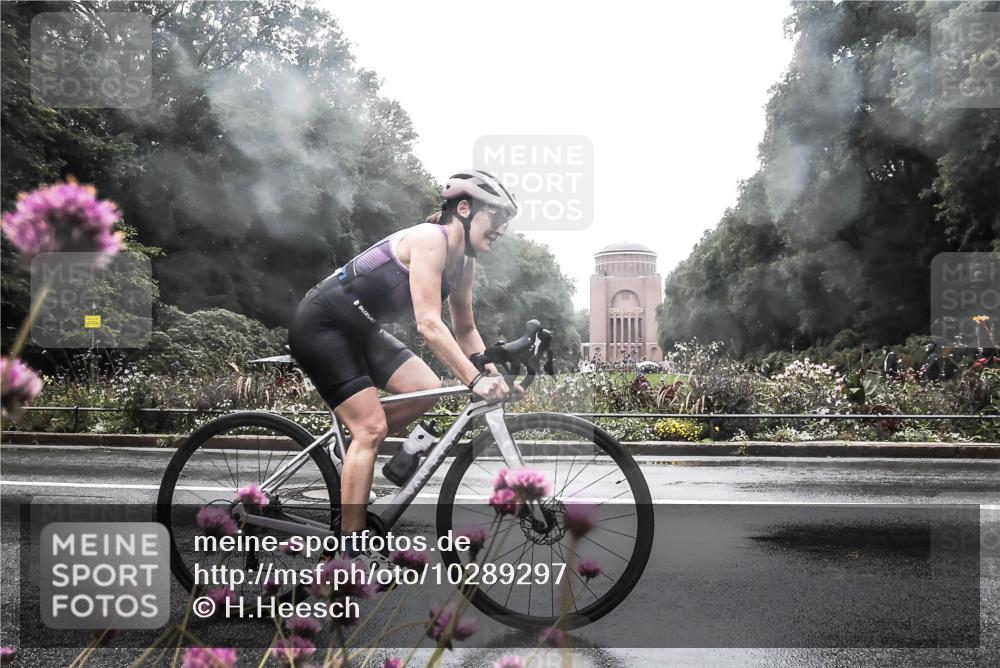 13.09.2026 - Stadtparktriathlon H.Heesch http://msf.ph/oto/10289297 13.09.2026 12:53:15 Radfahren 1102, 1148, 1220, 1298 meine-sportfotos.de
