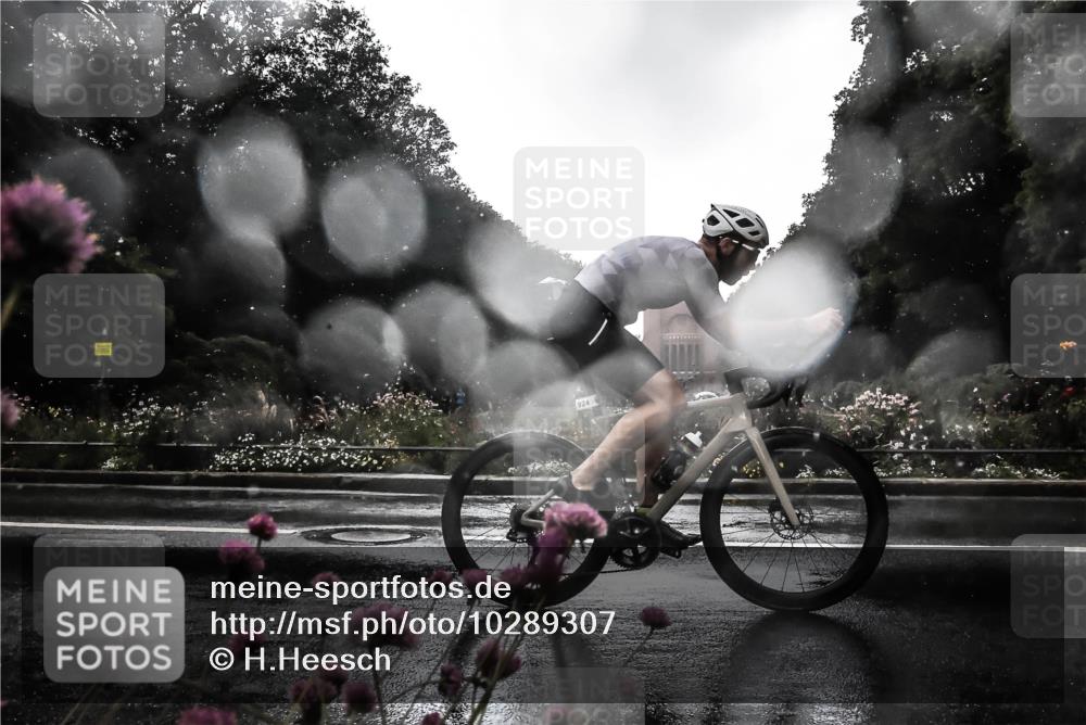 13.09.2026 - Stadtparktriathlon H.Heesch http://msf.ph/oto/10289307 13.09.2026 11:43:10 Radfahren 756, 758, 908, 916, 924 meine-sportfotos.de