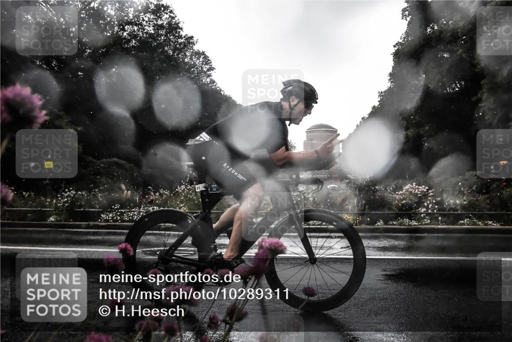 13.09.2026 - Stadtparktriathlon H.Heesch http://msf.ph/oto/10289311 13.09.2026 11:43:10 Radfahren 756, 758, 908, 916, 924 meine-sportfotos.de