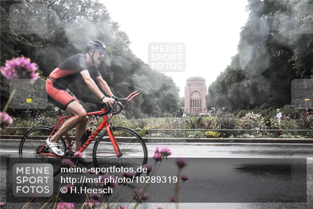 13.09.2026 - Stadtparktriathlon H.Heesch http://msf.ph/oto/10289319 13.09.2026 12:53:24 Radfahren 1199, 1228, 1282 meine-sportfotos.de