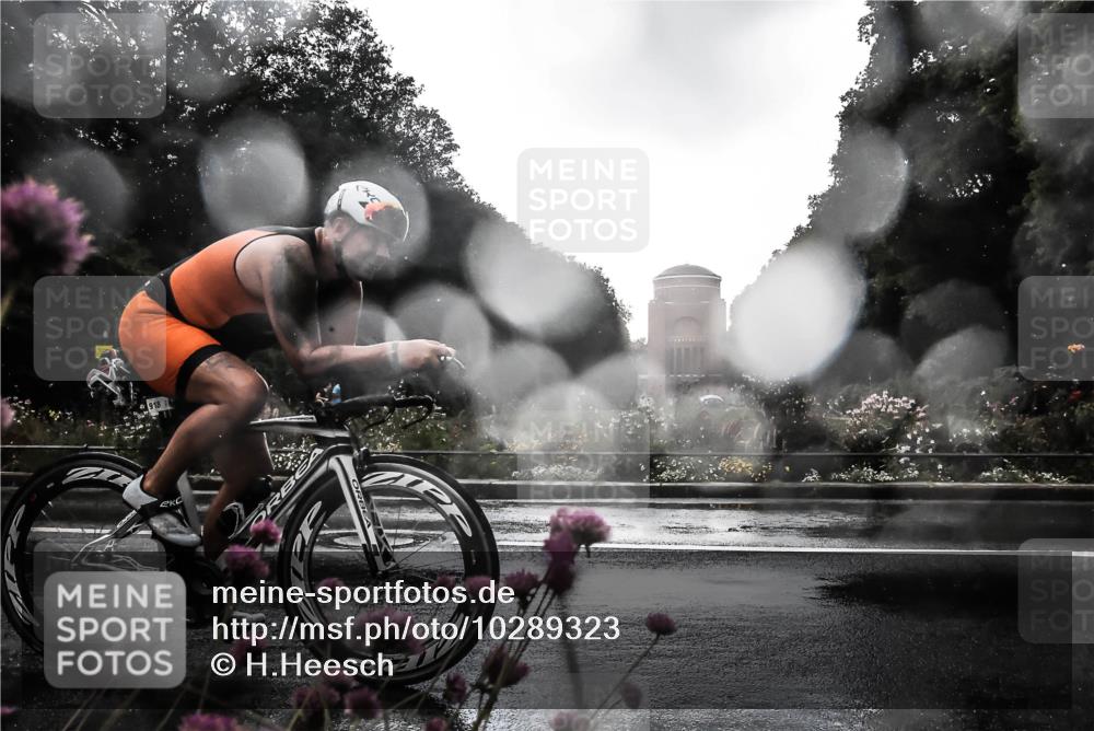 13.09.2026 - Stadtparktriathlon H.Heesch http://msf.ph/oto/10289323 13.09.2026 11:43:19 Radfahren 914, 918 meine-sportfotos.de