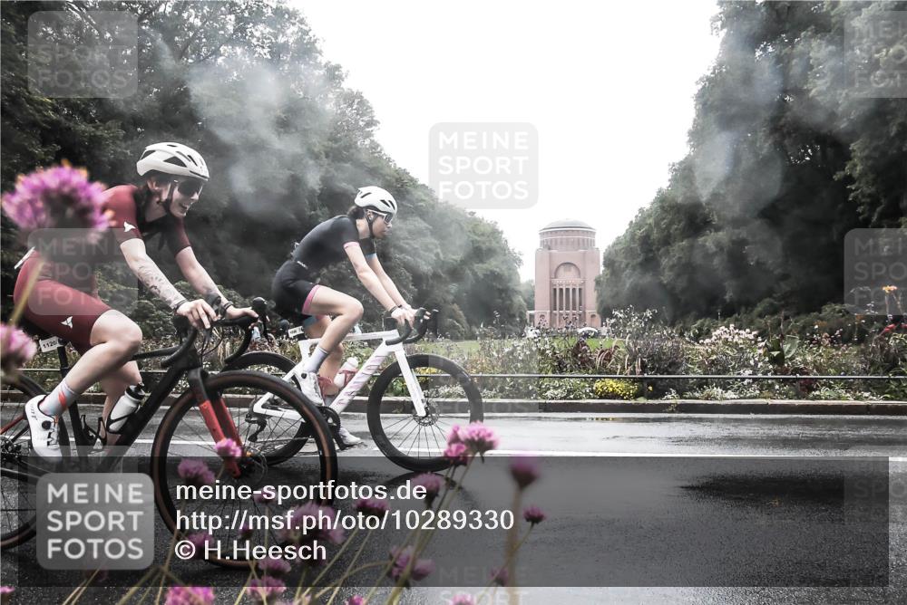 13.09.2026 - Stadtparktriathlon H.Heesch http://msf.ph/oto/10289330 13.09.2026 12:53:50 Radfahren 1088, 1120, 1232 meine-sportfotos.de