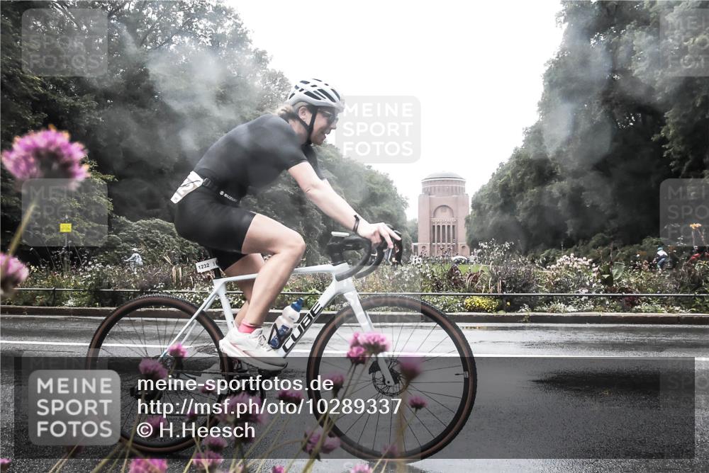 13.09.2026 - Stadtparktriathlon H.Heesch http://msf.ph/oto/10289337 13.09.2026 12:53:52 Radfahren 1088, 1120, 1136, 1232, 1255, 1257 meine-sportfotos.de