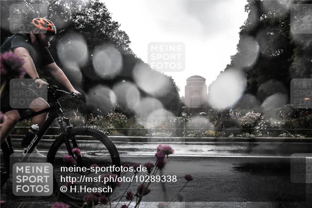 13.09.2026 - Stadtparktriathlon H.Heesch http://msf.ph/oto/10289338 13.09.2026 11:43:24 Radfahren 854, 914 meine-sportfotos.de