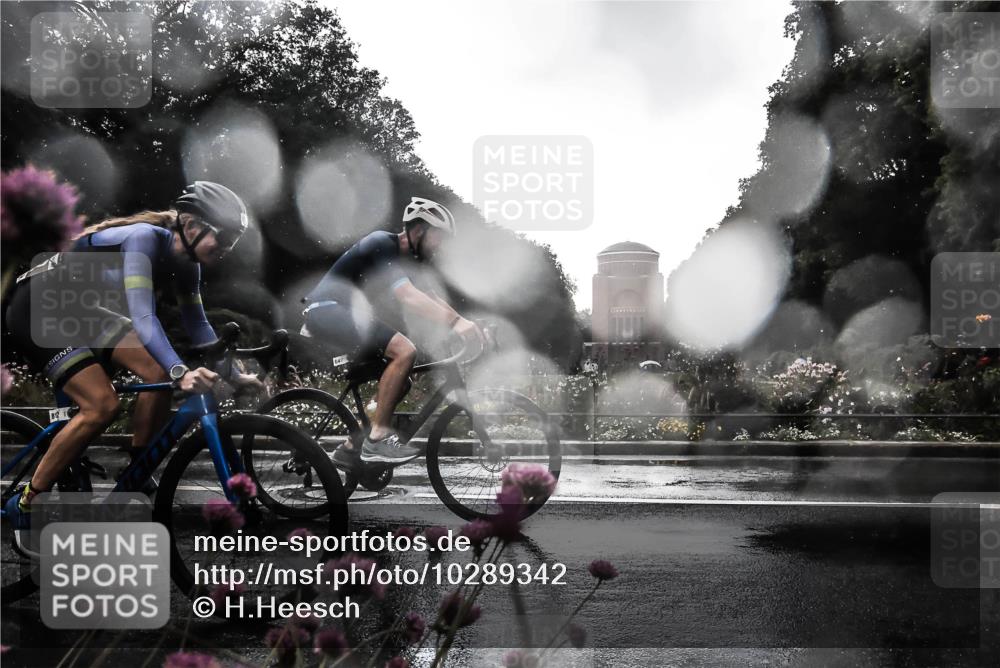 13.09.2026 - Stadtparktriathlon H.Heesch http://msf.ph/oto/10289342 13.09.2026 11:43:33 Radfahren 796, 812, 847, 937 meine-sportfotos.de