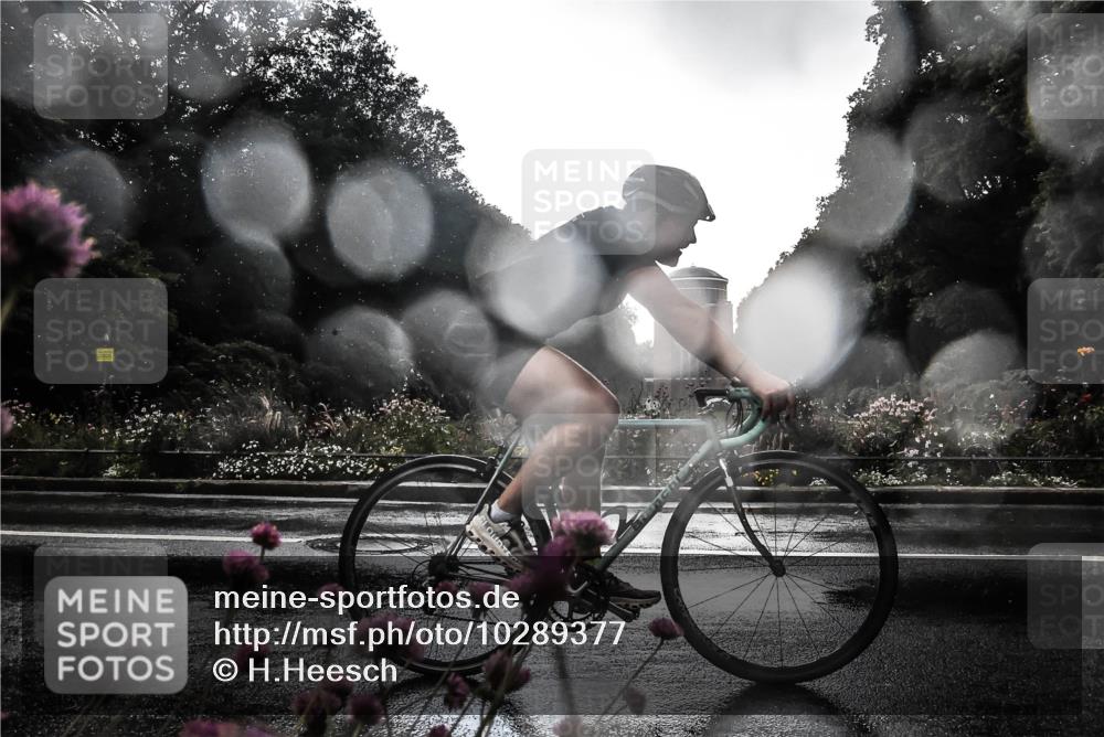 13.09.2026 - Stadtparktriathlon H.Heesch http://msf.ph/oto/10289377 13.09.2026 11:44:02 Radfahren 713, 808, 851, 886, 894, 904, 928, 963 meine-sportfotos.de