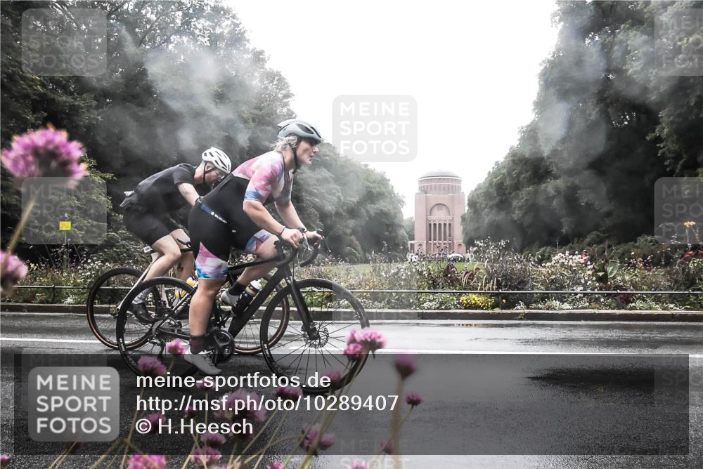 13.09.2026 - Stadtparktriathlon H.Heesch http://msf.ph/oto/10289407 13.09.2026 12:54:16 Radfahren 1137, 1138, 1140, 1170, 1189, 1204, 1242 meine-sportfotos.de