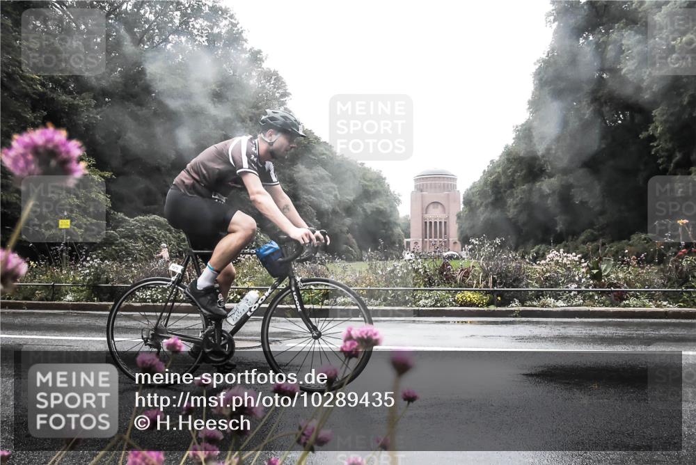 13.09.2026 - Stadtparktriathlon H.Heesch http://msf.ph/oto/10289435 13.09.2026 12:54:22 Radfahren 1087, 1170, 1189, 1242, 1273, 1299, 1400 meine-sportfotos.de