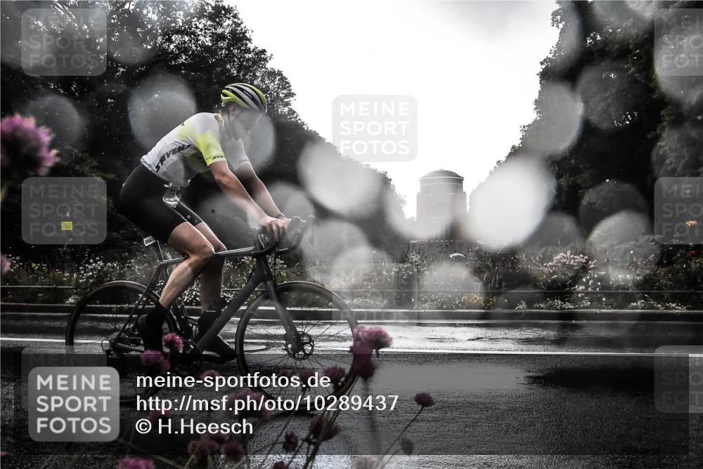 13.09.2026 - Stadtparktriathlon H.Heesch http://msf.ph/oto/10289437 13.09.2026 11:44:15 Radfahren 716, 718, 833, 836, 841, 864, 896, 906 meine-sportfotos.de