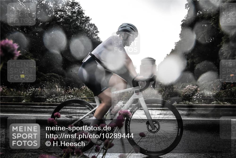 13.09.2026 - Stadtparktriathlon H.Heesch http://msf.ph/oto/10289444 13.09.2026 11:44:17 Radfahren 716, 819, 833, 864, 896, 906 meine-sportfotos.de