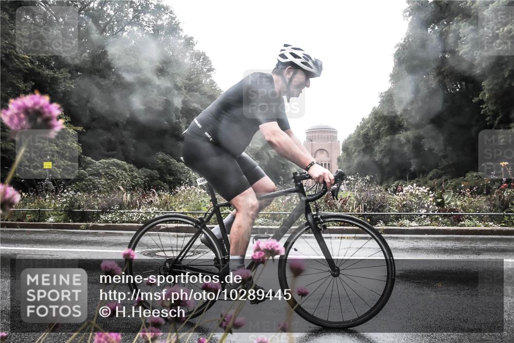 13.09.2026 - Stadtparktriathlon H.Heesch http://msf.ph/oto/10289445 13.09.2026 12:54:25 Radfahren 1087, 1193, 1273, 1299, 1400 meine-sportfotos.de