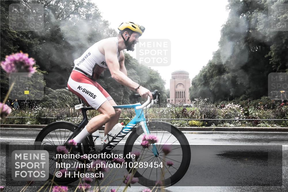 13.09.2026 - Stadtparktriathlon H.Heesch http://msf.ph/oto/10289454 13.09.2026 12:54:27 Radfahren 1087, 1193, 1299 meine-sportfotos.de