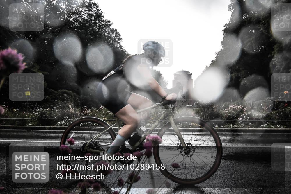 13.09.2026 - Stadtparktriathlon H.Heesch http://msf.ph/oto/10289458 13.09.2026 11:44:20 Radfahren 716, 819, 833, 844, 896, 906, 923 meine-sportfotos.de