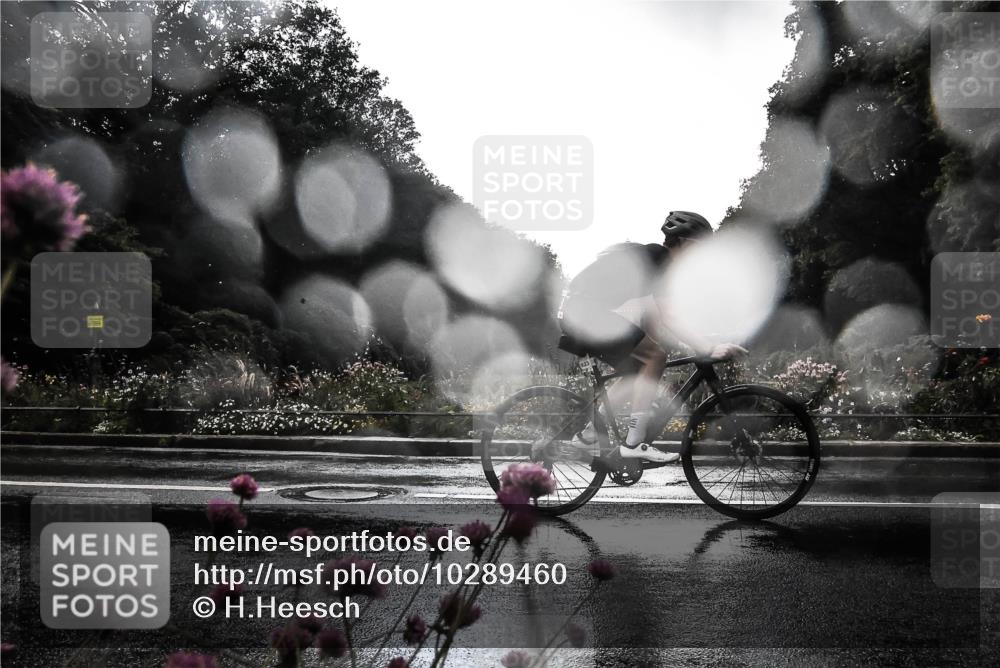 13.09.2026 - Stadtparktriathlon H.Heesch http://msf.ph/oto/10289460 13.09.2026 11:44:21 Radfahren 819, 833, 844, 896, 906, 923 meine-sportfotos.de