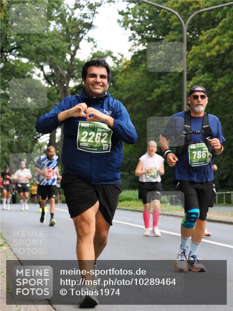 13.09.2026 - 21. swb-Marathon Bremen TobiasT http://msf.ph/oto/10289464 13.09.2026 12:28:21 Laufen 2262, 5292, 21, 20, 766 meine-sportfotos.de