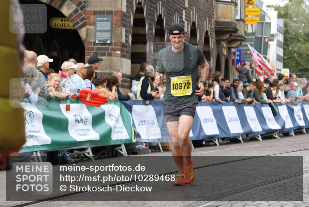 13.09.2026 - 21. swb-Marathon Bremen Strokosch-Dieckow http://msf.ph/oto/10289468 13.09.2026 10:41:56 Ziel 10341, 11426, 11527, 11628, 11944, 12246, 12442, 12455, 13586, 13600, 12426, 13585, 13621 meine-sportfotos.de