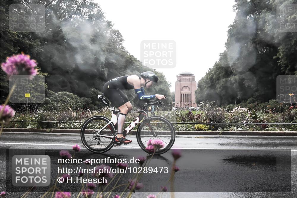 13.09.2026 - Stadtparktriathlon H.Heesch http://msf.ph/oto/10289473 13.09.2026 12:54:40 Radfahren 1101, 1304, 1308 meine-sportfotos.de