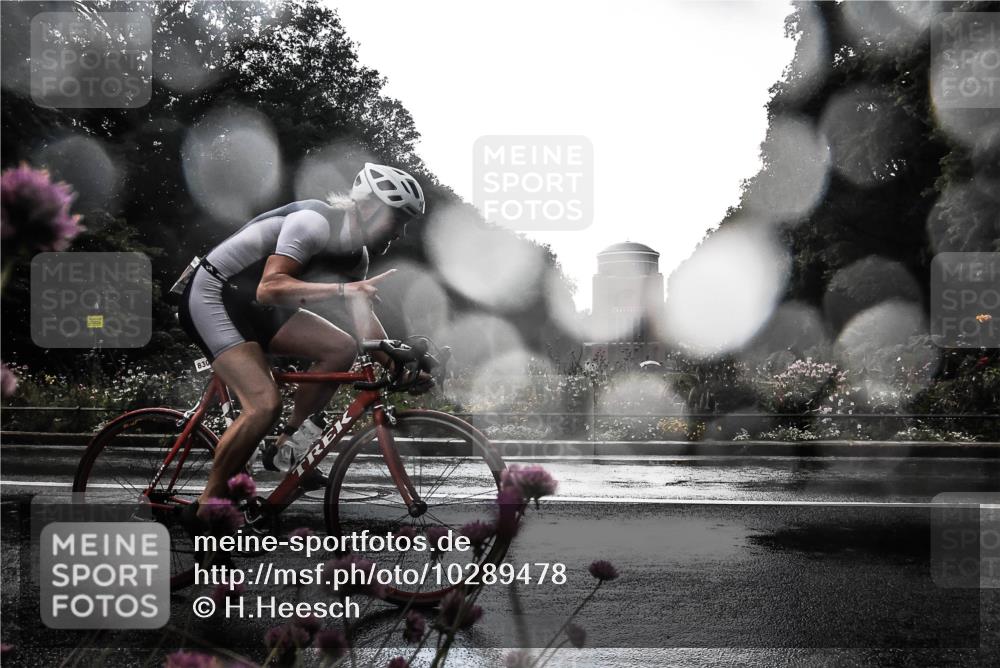 13.09.2026 - Stadtparktriathlon H.Heesch http://msf.ph/oto/10289478 13.09.2026 11:44:29 Radfahren 721, 830, 902, 911 meine-sportfotos.de