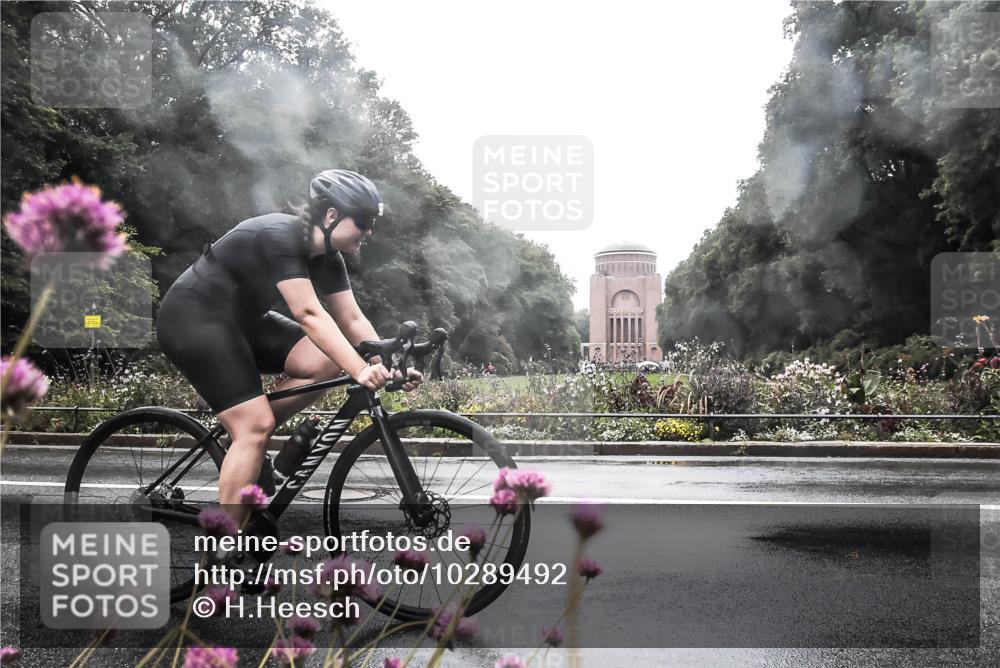 13.09.2026 - Stadtparktriathlon H.Heesch http://msf.ph/oto/10289492 13.09.2026 12:54:52 Radfahren 1179, 1217, 1258 meine-sportfotos.de