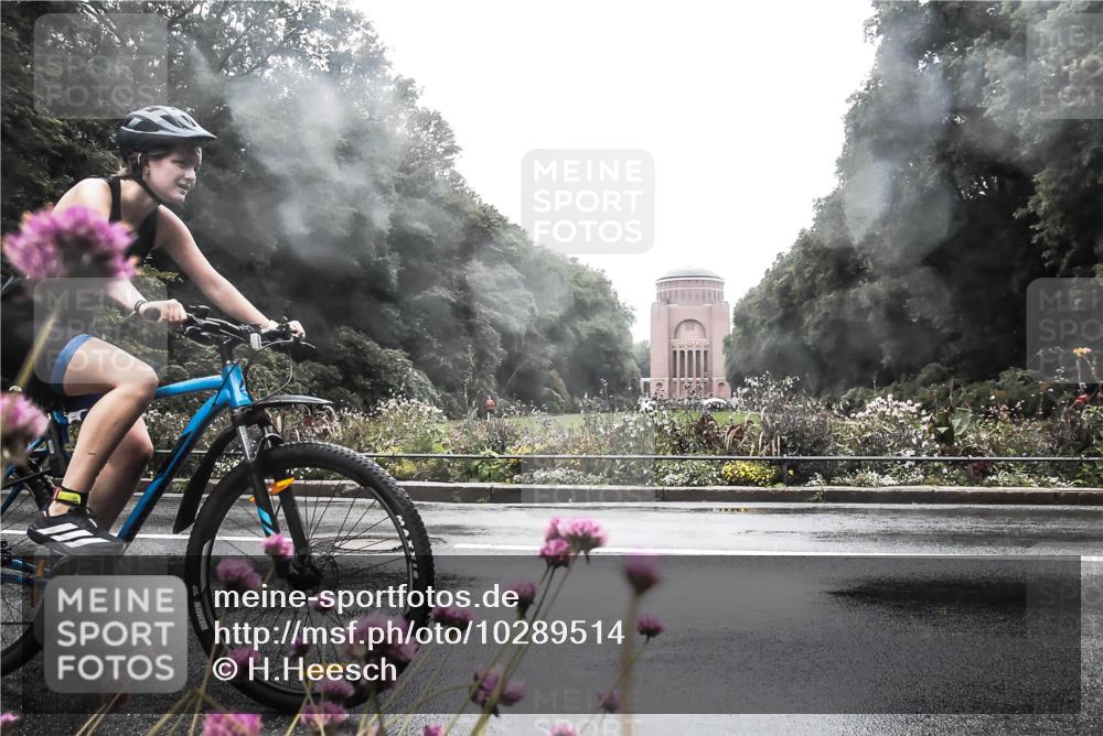13.09.2026 - Stadtparktriathlon H.Heesch http://msf.ph/oto/10289514 13.09.2026 12:55:00 Radfahren 1108, 1153, 1158, 1224, 1286, 1417 meine-sportfotos.de