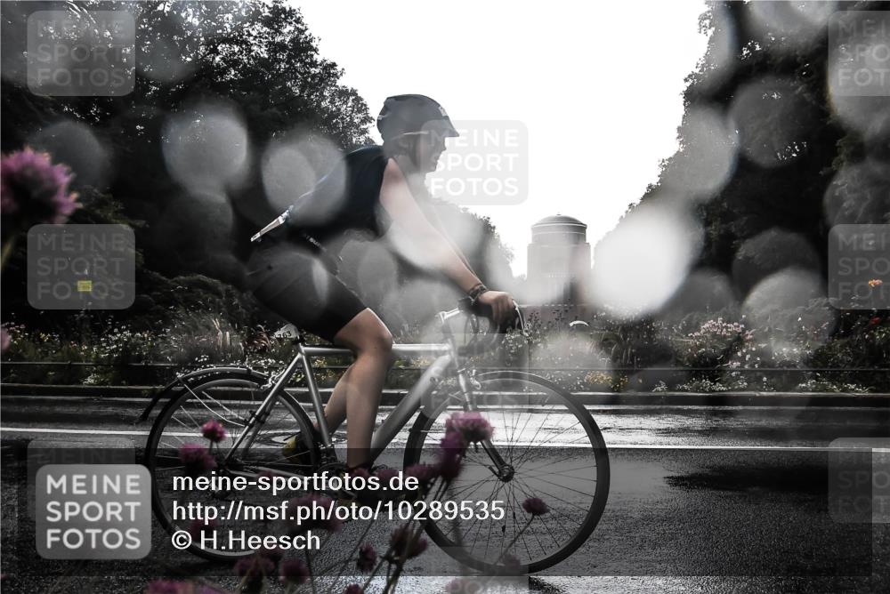 13.09.2026 - Stadtparktriathlon H.Heesch http://msf.ph/oto/10289535 13.09.2026 11:44:57 Radfahren 763, 769, 817, 852, 880 meine-sportfotos.de
