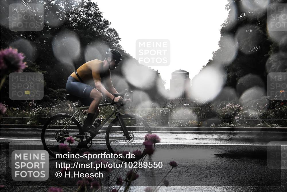 13.09.2026 - Stadtparktriathlon H.Heesch http://msf.ph/oto/10289550 13.09.2026 11:45:12 Radfahren 829, 877, 915 meine-sportfotos.de