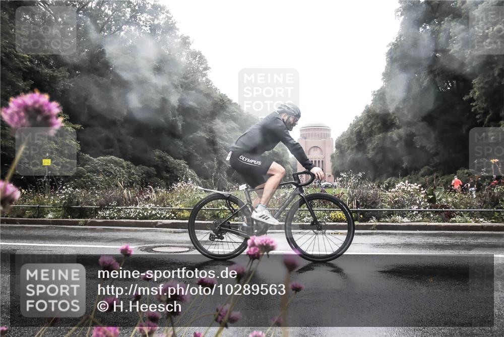 13.09.2026 - Stadtparktriathlon H.Heesch http://msf.ph/oto/10289563 13.09.2026 12:55:21 Radfahren 1072, 1098, 1129, 1218, 1250, 1269, 1405 meine-sportfotos.de