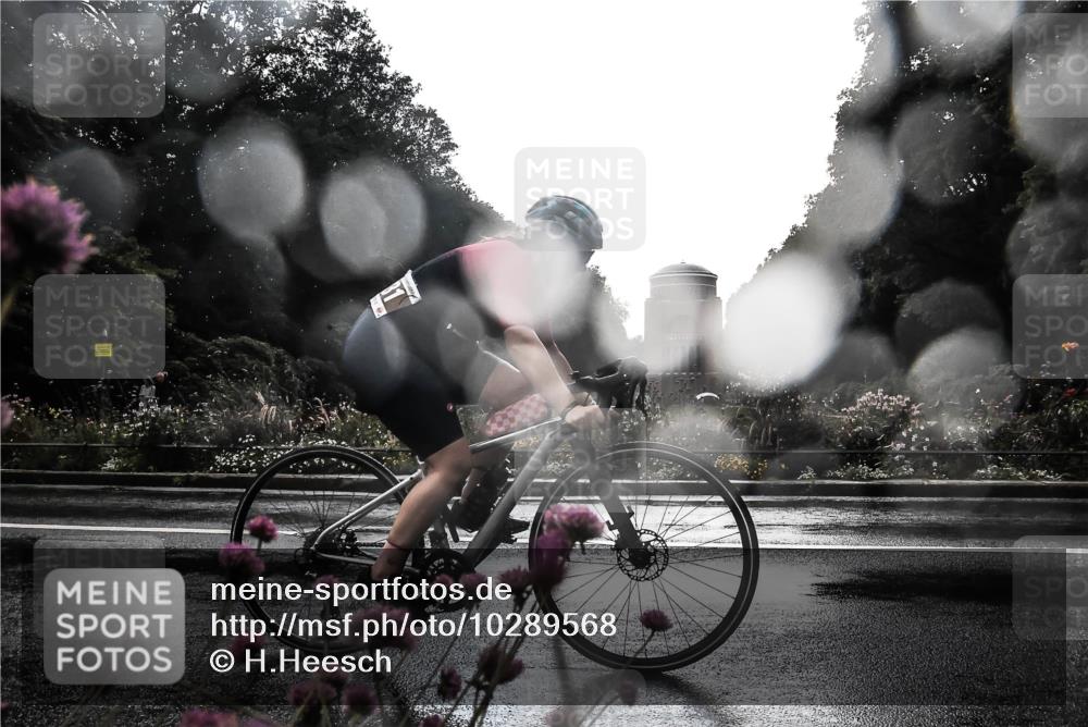 13.09.2026 - Stadtparktriathlon H.Heesch http://msf.ph/oto/10289568 13.09.2026 11:45:31 Radfahren 731, 789 meine-sportfotos.de