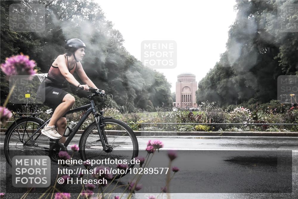 13.09.2026 - Stadtparktriathlon H.Heesch http://msf.ph/oto/10289577 13.09.2026 12:55:27 Radfahren 1149 meine-sportfotos.de