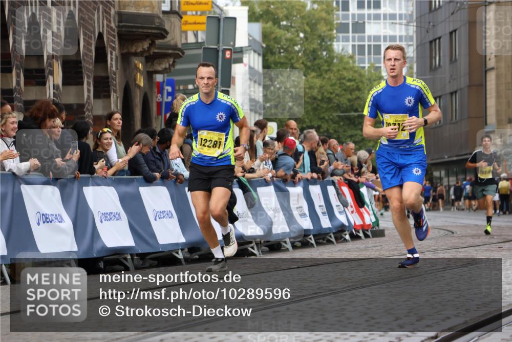 13.09.2026 - 21. swb-Marathon Bremen Strokosch-Dieckow http://msf.ph/oto/10289596 13.09.2026 10:42:46 Ziel 10358, 10632, 10775, 11375, 11630, 11779, 11895, 12395, 12525, 10235, 10336, 10988, 11442, 13580 meine-sportfotos.de