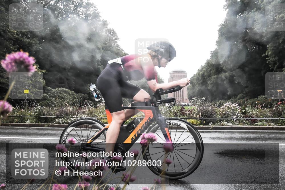 13.09.2026 - Stadtparktriathlon H.Heesch http://msf.ph/oto/10289603 13.09.2026 12:56:07 Radfahren 1200, 1234, 1291, 1297 meine-sportfotos.de