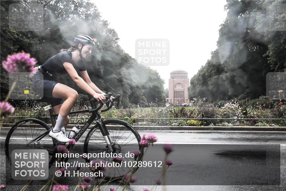13.09.2026 - Stadtparktriathlon H.Heesch http://msf.ph/oto/10289612 13.09.2026 12:56:15 Radfahren 1191 meine-sportfotos.de